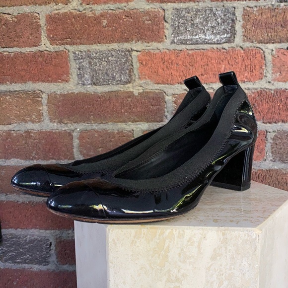 Chanel Black Patent Elastic Pumps - 38.5 - Picture 9 of 16